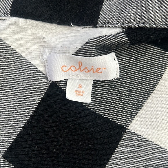 Colsie Flannel - Picture 3 of 6